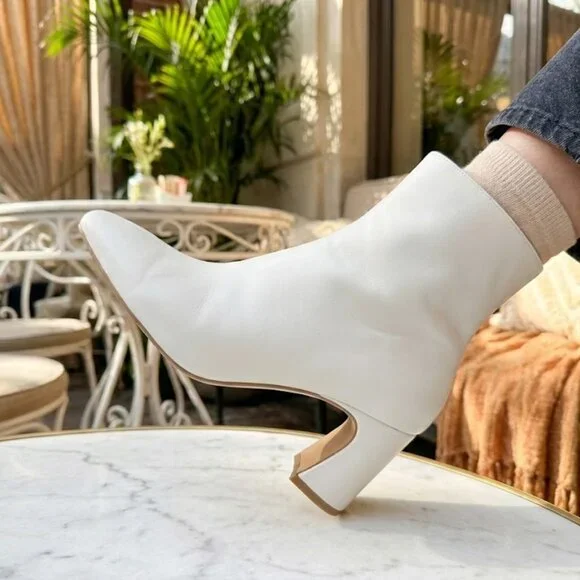 🤍 NWT X2B White Pointed Toe Block Heel Booties 🤍 3” Heel Chic Modern Boots✨ - Picture 2 of 7